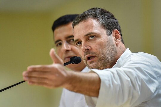 New Delhi: Congress President Rahul Gandhi addresses a press conference regarding Vijay Mallya's allegations, in New Delhi, Thursday, Sept 13, 2018. Gandhi accused Arun Jaitley of lying on meeting with Vijay Mallya. (PTI Photo/Subhav Shukla)  (PTI9_13_2018_000061B)