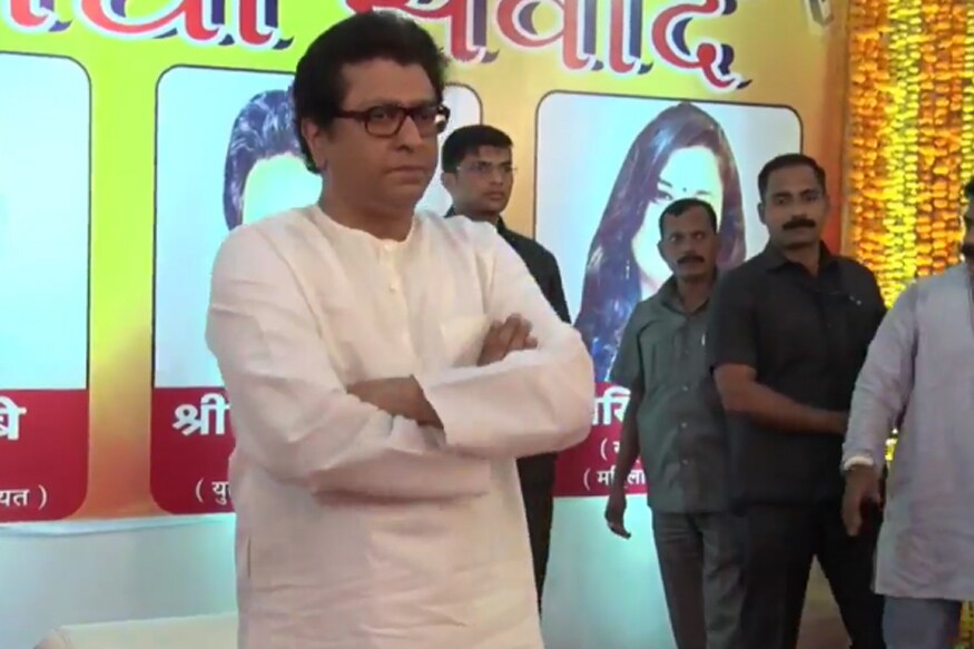 महाराष्ट्रामध्ये जे काही गुन्हे होत आहे त्याचा तपास हा उत्तरप्रदेश, बिहार, आसाम आणि बांग्लादेशच्या सीमेवर तपास सुरू आहे, इथं गुन्हे करायचे आणि तिथे पळून जायचं. हे इथं मुळीच खपवून घेतलं जाणार नाही महाराष्ट्रामध्ये जे काही गुन्हे होत आहे त्याचा तपास हा उत्तरप्रदेश, बिहार, आसाम आणि बांग्लादेशच्या सीमेवर तपास सुरू आहे, इथं गुन्हे करायचे आणि तिथे पळून जायचं. हे इथं मुळीच खपवून घेतलं जाणार नाही