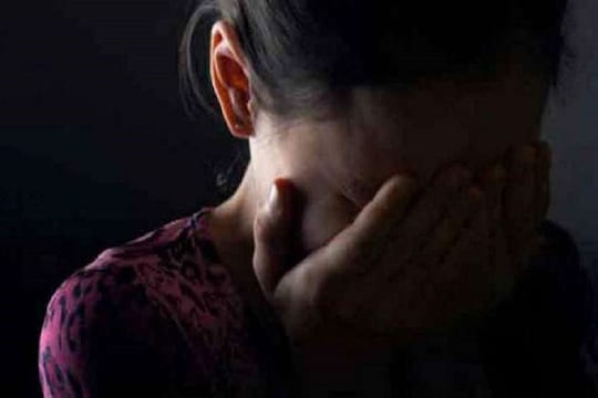 महाराष्ट्रात संतापजनक घटना, भावानेच अल्पवयीन बहिणीवर केला बलात्कार