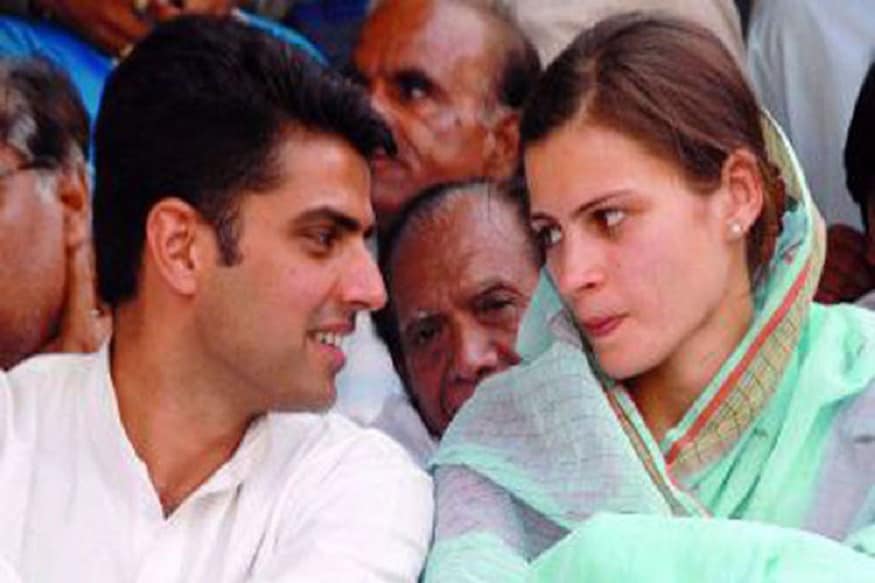 राजस्थानचे उपमुख्यमंत्री झालेले काँग्रेसचे युवा नेते सचिन पायलट यांच्या राजकीय कारकिर्दीविषयी माहिती असेल, पण त्यांची ही लव्ह स्टोरी माहीत आहे का? राजस्थानचे उपमुख्यमंत्री झालेले काँग्रेसचे युवा नेते सचिन पायलट यांच्या राजकीय कारकिर्दीविषयी माहिती असेल, पण त्यांची ही लव्ह स्टोरी माहीत आहे का?