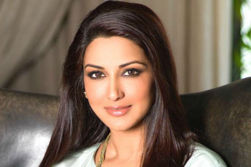 लॉकडाउनमध्ये गुढीपाडवा सेलिब्रेशनवर सोनाली बेंद्रे म्हणते, ‘हा उपहास आहे की...’