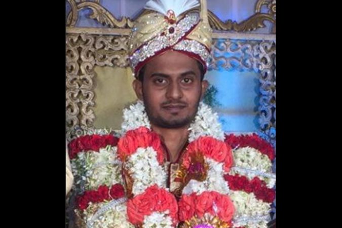 नोव्हेंबर महिन्यात त्यानं सुमैयाला फोन करून तलाक देत असल्याचं सांगितलं. सुमैयानं पोलिसांत धाव घेऊ मोहम्मदच्या विरोधात कारवाईची मागणी केली. परंतु, पोलिसांनी मोहम्मदला अजूनही अटक केली नाही. नोव्हेंबर महिन्यात त्यानं सुमैयाला फोन करून तलाक देत असल्याचं सांगितलं. सुमैयानं पोलिसांत धाव घेऊ मोहम्मदच्या विरोधात कारवाईची मागणी केली. परंतु, पोलिसांनी मोहम्मदला अजूनही अटक केली नाही.