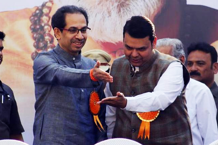 'शिवसेना-भाजप नाल्यातून पैसे खाते, म्हणून मुंबई पाण्यात जाते', गंभीर आरोप