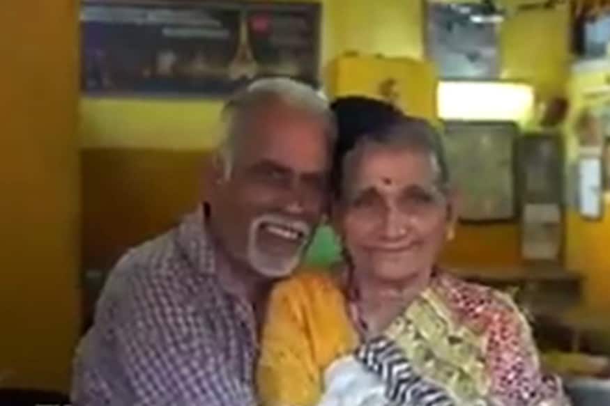 या दोघांच्या लग्नाला आता 45 वर्ष पूर्ण झाली आहेत. पण अजूनही या दोघांना खूप देश पाहायचे आहेत असं ते म्हणतात. या दोघांच्या लग्नाला आता 45 वर्ष पूर्ण झाली आहेत. पण अजूनही या दोघांना खूप देश पाहायचे आहेत असं ते म्हणतात.