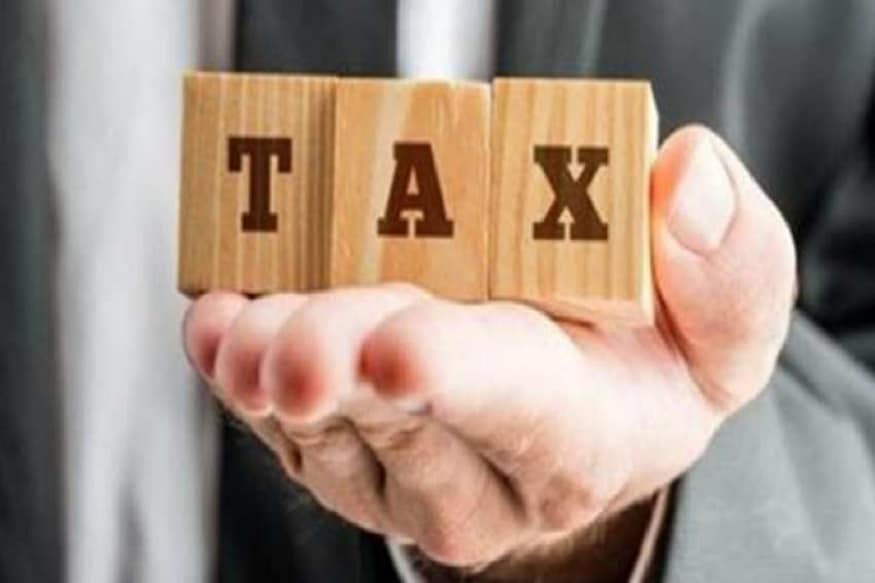 आता इन्व्हेस्टमेंट प्रूफची मागणी करणारा मेल यायला सुरुवात होईल. यामध्ये ठराविक तारखेपर्यंत इन्व्हेस्टमेंट प्रूफ देण्यास सांगितले जाते. जर तुम्ही इन्व्हेस्टमेंट प्रूफ दिलं नाहीत तर तुमचा पगार कर आकारणी केल्यानंतर बँक खात्यात जमा होईल. त्यामुळे वेळेवर इन्व्हेस्टमेंट प्रूफ जमा करा. आता इन्व्हेस्टमेंट प्रूफची मागणी करणारा मेल यायला सुरुवात होईल. यामध्ये ठराविक तारखेपर्यंत इन्व्हेस्टमेंट प्रूफ देण्यास सांगितले जाते. जर तुम्ही इन्व्हेस्टमेंट प्रूफ दिलं नाहीत तर तुमचा पगार कर आकारणी केल्यानंतर बँक खात्यात जमा होईल. त्यामुळे वेळेवर इन्व्हेस्टमेंट प्रूफ जमा करा.