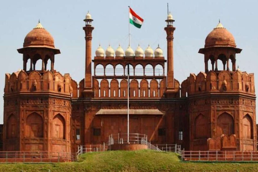 दिल्लीतील रायसीनी हिल पासून संचलनाला सुरूवात होते. त्यानंतर राजपथ, इंडिया गेटमधून लाल किल्ल्यापर्यंत हे संचलन केले जाते. दिल्लीतील रायसीनी हिल पासून संचलनाला सुरूवात होते. त्यानंतर राजपथ, इंडिया गेटमधून लाल किल्ल्यापर्यंत हे संचलन केले जाते.