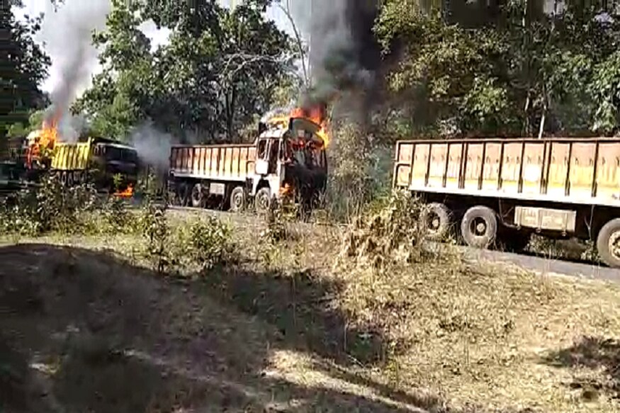 घटनेनंतर संतप्त जमावाने सुरजागडच्या लोहखनिजाची वाहतुक करणारे 15 पेक्षा जास्त ट्रक पेटवून दिले. घटनेनंतर संतप्त जमावाने सुरजागडच्या लोहखनिजाची वाहतुक करणारे 15 पेक्षा जास्त ट्रक पेटवून दिले.