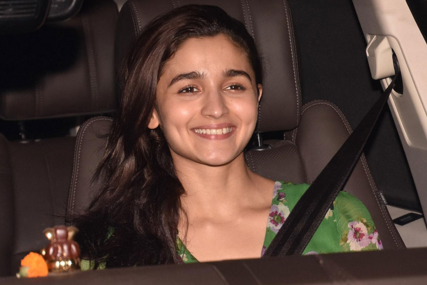 OMG! आलिया भटचं ‘मेल व्हर्जन’, सोशल मीडियावर PHOTO VIRAL