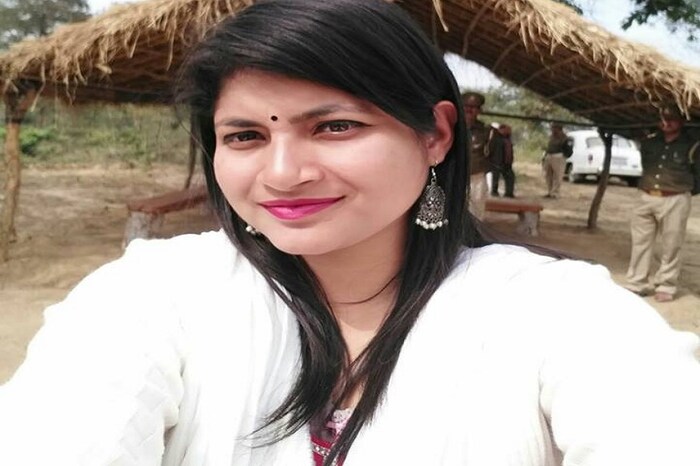 पण गेल्या काही दिवसांपासून त्यांच्यावर भ्रष्टाचाराचे अनेक गंभीर आरोप होत आहेत.