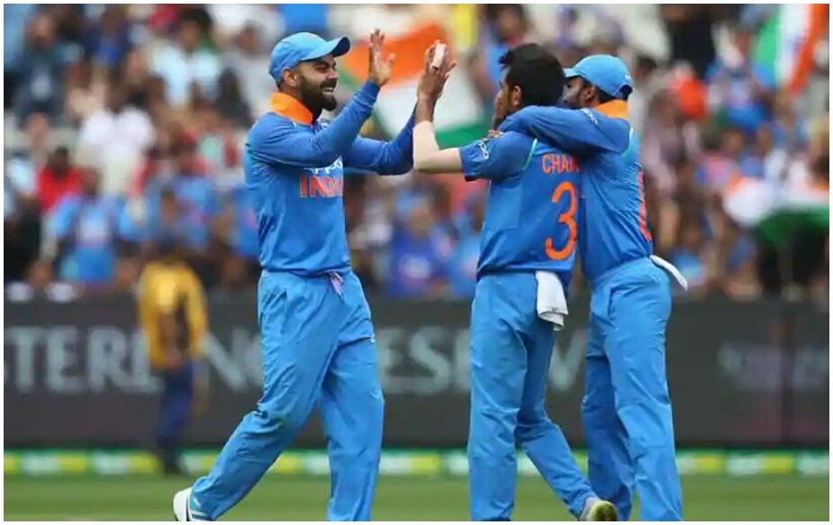 विशेष म्हणजे, मेलबर्न मैदानावर भारतीय गोलंदाजांचं आतापर्यंतच हे सर्वोत्कृष्ट प्रदर्शन आहे. याआधी याच मैदानावर २००४ मध्ये अजीत आगरकरने ४२ धावांमध्ये ६ गडी बाद केले होते. विशेष म्हणजे, मेलबर्न मैदानावर भारतीय गोलंदाजांचं आतापर्यंतच हे सर्वोत्कृष्ट प्रदर्शन आहे. याआधी याच मैदानावर २००४ मध्ये अजीत आगरकरने ४२ धावांमध्ये ६ गडी बाद केले होते.