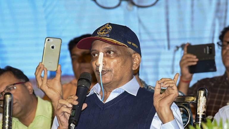 आजारी असलो तरी मी अजून जोशात आहे. 'मुझमे काफी जोश है और मैं पूरी तरह होश में हूं', असं त्यांनी अर्थसंकल्प सादर केल्यानंतर सांगितलं. आजारी असलो तरी मी अजून जोशात आहे. 'मुझमे काफी जोश है और मैं पूरी तरह होश में हूं', असं त्यांनी अर्थसंकल्प सादर केल्यानंतर सांगितलं.