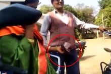 VIDEO : दिव्यांग तरुणीकडून भाजप महिला नेत्याने मागितली लाच, व्हिडिओ व्हायरल