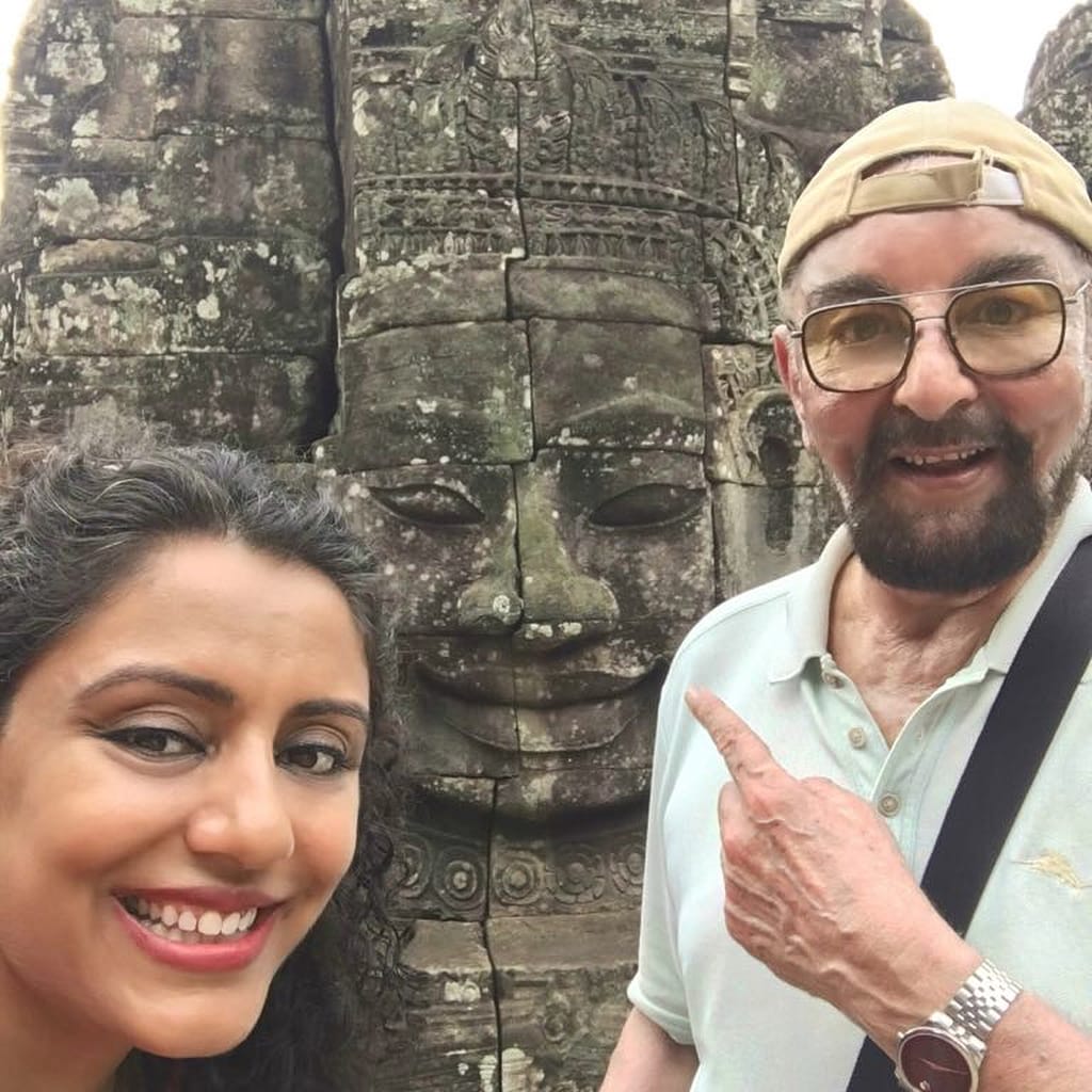 प्रोतिमाशी संबंध खराब झाल्यानंतर त्यांनी ब्रिटीश फॅशन डिझायनर सुसॅन हम्फ्रेसशी दुसरं लग्न केलं. सुसॅनसोबतच लग्नही फार काळ टिकलं नाही. प्रोतिमाशी संबंध खराब झाल्यानंतर त्यांनी ब्रिटीश फॅशन डिझायनर सुसॅन हम्फ्रेसशी दुसरं लग्न केलं. सुसॅनसोबतच लग्नही फार काळ टिकलं नाही.
