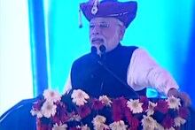 VIDEO : लोकशाहीचा गळा घोटणारेच करताहेत लोकशाहीची भाषा -मोदी