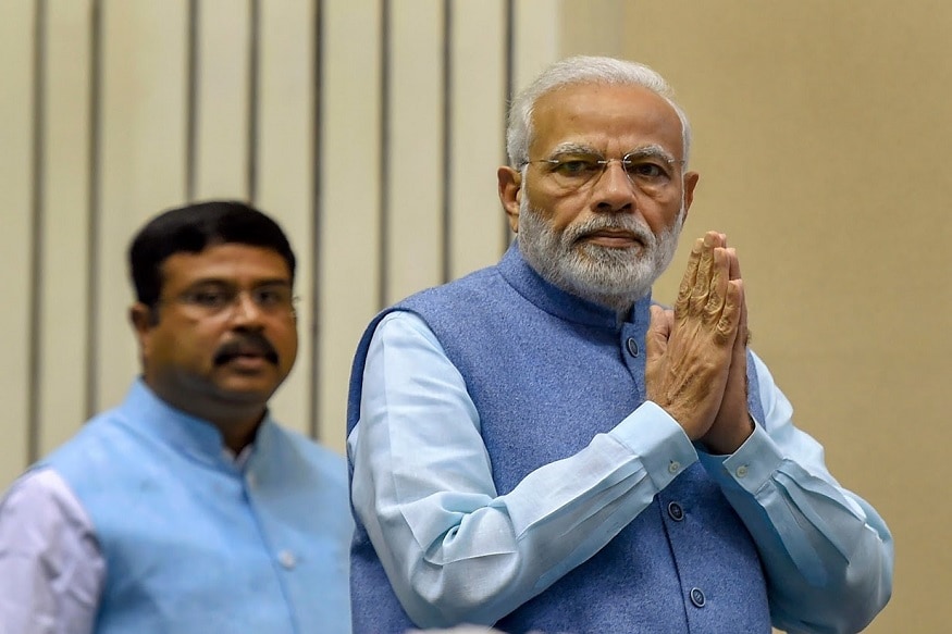 पंतप्रधान नरेंद्र मोदींनी त्यांच्या या निर्णय घेण्याच्या पद्धतीबद्दल नुकतच ANIला दिलेल्या मुलाखतीत स्पष्टीकरण दिलं होतं. ते म्हणाले, पंतप्रधान नरेंद्र मोदींनी त्यांच्या या निर्णय घेण्याच्या पद्धतीबद्दल नुकतच ANIला दिलेल्या मुलाखतीत स्पष्टीकरण दिलं होतं. ते म्हणाले,