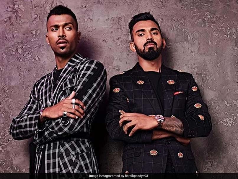 BCCI ने हार्दिक आणि राहुल या दोघांनाही कारणं दाखवा नोटीस बजावली आहे आणि 24 तासात या दोघांनी त्याला उत्तर देणं अपेक्षित आहे, असं BCCIच्या सूत्रांनी सांगितलं. BCCI ने हार्दिक आणि राहुल या दोघांनाही कारणं दाखवा नोटीस बजावली आहे आणि 24 तासात या दोघांनी त्याला उत्तर देणं अपेक्षित आहे, असं BCCIच्या सूत्रांनी सांगितलं.
