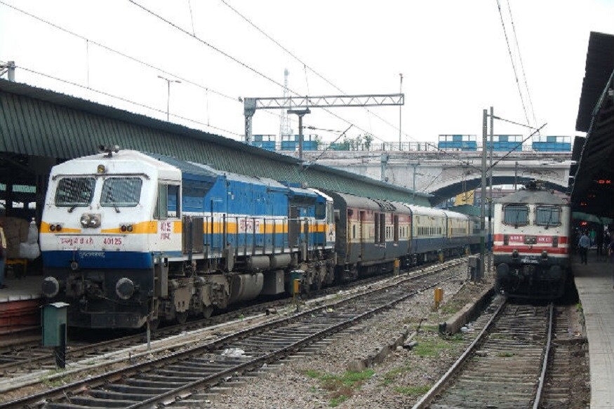 IRCTC च्या अॅपचा वापर करण्यासाठी यूजर ID आणि पासवर्डचा वापर करून लॉगइन करा. एकदा युजरचं आधार क्रमांक अपडेट केलेलं असल्यामुळे तुम्हाला पुन्हा अपडेट करायची गरज नाही. पण तुमच्यासोबत प्रवास करणाऱ्या प्रवाशांचं आधार क्रमांक नमुद करणं गरजेचं आहे. IRCTC च्या अॅपचा वापर करण्यासाठी यूजर ID आणि पासवर्डचा वापर करून लॉगइन करा. एकदा युजरचं आधार क्रमांक अपडेट केलेलं असल्यामुळे तुम्हाला पुन्हा अपडेट करायची गरज नाही. पण तुमच्यासोबत प्रवास करणाऱ्या प्रवाशांचं आधार क्रमांक नमुद करणं गरजेचं आहे.