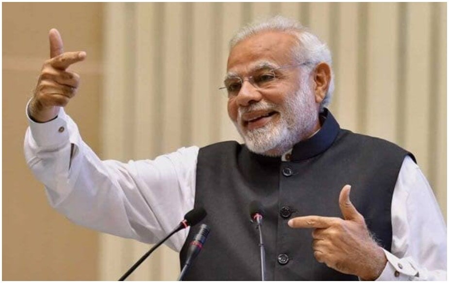 आर्थिकदृष्ट्या सक्षम नसलेल्या सवर्णांना 10 टक्के आरक्षण देण्यासाठी राज्य घटनेत दुरुस्ती करण्याची गरज आहे. कारण आर्थिक आधारावर घटनेनुसार आरक्षण देता येत नाही. सरकारने जो निर्णय घेतला त्याची अंमलबावणी करण्यासाठी ही घटनादुरुस्ती गरजेची आहे. ही दुरुस्ती झाली तरच निवडणुकीपूर्वी सकारला त्याची अंमलबजवणी करता येईल. आर्थिकदृष्ट्या सक्षम नसलेल्या सवर्णांना 10 टक्के आरक्षण देण्यासाठी राज्य घटनेत दुरुस्ती करण्याची गरज आहे. कारण आर्थिक आधारावर घटनेनुसार आरक्षण देता येत नाही. सरकारने जो निर्णय घेतला त्याची अंमलबावणी करण्यासाठी ही घटनादुरुस्ती गरजेची आहे. ही दुरुस्ती झाली तरच निवडणुकीपूर्वी सकारला त्याची अंमलबजवणी करता येईल.