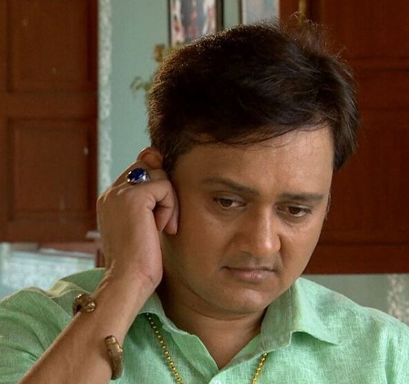 व्यायामाच्या वेळी व्यायामच करावा लागतो. म्हणजे नेहमीच्या जीवनात मी ट्रेन पकडतो, एवढं चालतो, जिने उतरतो असं अनेक जण सांगतात. त्यांना तो व्यायाम वाटतो. पण असं करून व्यायाम होत नाही. व्यायामाच्या वेळी व्यायामच करावा लागतो. म्हणजे नेहमीच्या जीवनात मी ट्रेन पकडतो, एवढं चालतो, जिने उतरतो असं अनेक जण सांगतात. त्यांना तो व्यायाम वाटतो. पण असं करून व्यायाम होत नाही.