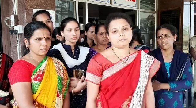 बस चालक प्रशांत भांबेड हा त्याच्या ताब्यातील बस (क्र. एम एच ०८ ई ९०८७) ही दापोली ते महाबळेश्वर दरम्यान घेऊन जात होता. बस चालक प्रशांत भांबेड हा त्याच्या ताब्यातील बस (क्र. एम एच ०८ ई ९०८७) ही दापोली ते महाबळेश्वर दरम्यान घेऊन जात होता.