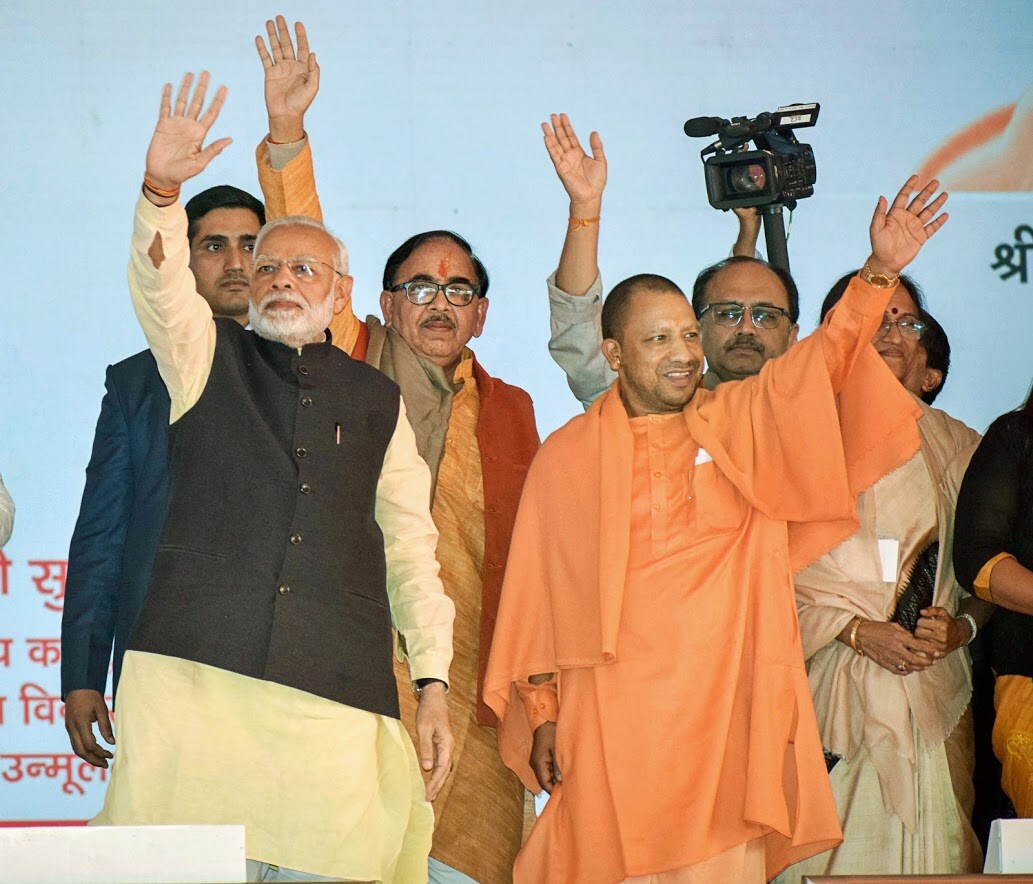 उत्तर प्रदेशतल्या 80 लोकसभा जागांपैकी भाजपने 2014 मध्ये तब्बल 71 जागा जिंकल्या होत्या. यातल्या 40 जागांवर सवर्ण मतदारांचा प्रभाव आहे. 2017 च्या विधानसभा निवडणुकीत भाजपच्या विजयामध्ये सवर्ण मतदारांचा मोठा वाटा आहे. 1980 नंतर सध्या भाजपमध्ये सर्वात जास्त सवर्ण आमदार आहेत. उत्तर प्रदेश विधानसभेत सवर्ण आमदारांचं प्रमाण 44.3 टक्के असून 2012 मध्ये ते प्रमाण 12 टक्के होतं. उत्तर प्रदेशात एकूण मतदारसंघात उच्च वर्णीय जातींचं प्रमाण 25 ते 28 टक्के आहे. यात सर्वात जास्त ब्राम्हण मतदारांचा समावेश आहे. उत्तर प्रदेश पाठोपाठ महाराष्ट्र, गुजरात आणि राजस्थानमध्येही या निर्णयाचा फायदा भाजपला होण्याची शक्यता आहे. उत्तर प्रदेशतल्या 80 लोकसभा जागांपैकी भाजपने 2014 मध्ये तब्बल 71 जागा जिंकल्या होत्या. यातल्या 40 जागांवर सवर्ण मतदारांचा प्रभाव आहे. 2017 च्या विधानसभा निवडणुकीत भाजपच्या विजयामध्ये सवर्ण मतदारांचा मोठा वाटा आहे. 1980 नंतर सध्या भाजपमध्ये सर्वात जास्त सवर्ण आमदार आहेत. उत्तर प्रदेश विधानसभेत सवर्ण आमदारांचं प्रमाण 44.3 टक्के असून 2012 मध्ये ते प्रमाण 12 टक्के होतं. उत्तर प्रदेशात एकूण मतदारसंघात उच्च वर्णीय जातींचं प्रमाण 25 ते 28 टक्के आहे. यात सर्वात जास्त ब्राम्हण मतदारांचा समावेश आहे. उत्तर प्रदेश पाठोपाठ महाराष्ट्र, गुजरात आणि राजस्थानमध्येही या निर्णयाचा फायदा भाजपला होण्याची शक्यता आहे.