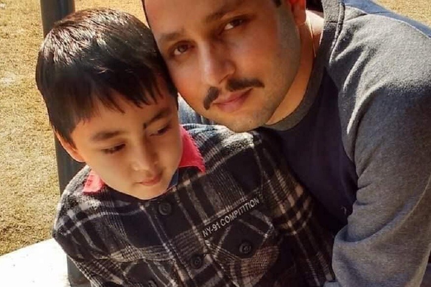 अमन ठाकूर यांची पहिल्यापासून पोलिस होण्याची इच्छा होती. अंगावर खाकी वर्दी चढवण्याचे स्वप्न उराशी बाळगून त्यांनी अभ्यास केला. अमन ठाकूर यांची पहिल्यापासून पोलिस होण्याची इच्छा होती. अंगावर खाकी वर्दी चढवण्याचे स्वप्न उराशी बाळगून त्यांनी अभ्यास केला.