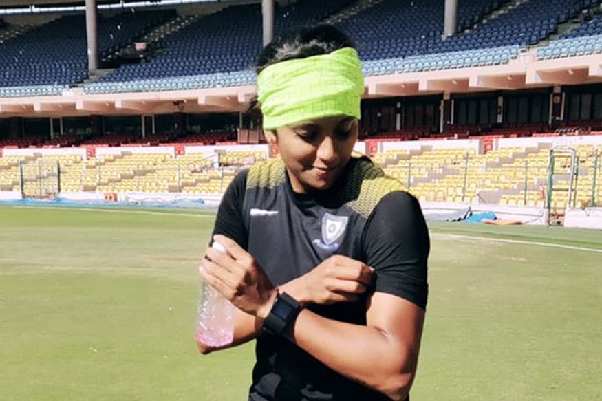 भारताची कर्णधार मिताली राजने एकदिवसीय क्रिकेटचे 200 आंतरराष्ट्रीय सामने खेळले आहेत. अशी कामगिरी करणारी ती जगातील पहिलीच महिला क्रिकेटपटू ठरली आहे. भारताची कर्णधार मिताली राजने एकदिवसीय क्रिकेटचे 200 आंतरराष्ट्रीय सामने खेळले आहेत. अशी कामगिरी करणारी ती जगातील पहिलीच महिला क्रिकेटपटू ठरली आहे.