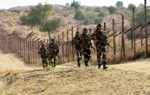 मोठा कट ! ISI भारतीय जवानांच्या जेवणात विष मिसळण्याच्या तयारीत