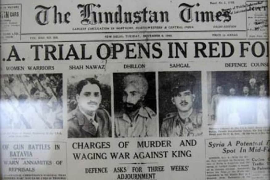 आझाद हिंद सेनेने समर्पण केल्यानंतर शाहनवाज खान यांना लाल किल्ल्यात बंदिस्त करण्यात आले होते. लाल किल्ल्यावर कोर्ट मार्शल झाले होते. त्यावेळी पहिले पंतप्रधान जवाहरलाल नेहरुंनी त्यांच्यासाठी वकीली केली. स्वतंत्र भारतात ब्रिटीशांचा झेंडा उतरवून तिरंगा लाल किल्ल्यावर फडकवणारे शाहनवाज खान हेच होते. आझाद हिंद सेनेने समर्पण केल्यानंतर शाहनवाज खान यांना लाल किल्ल्यात बंदिस्त करण्यात आले होते. लाल किल्ल्यावर कोर्ट मार्शल झाले होते. त्यावेळी पहिले पंतप्रधान जवाहरलाल नेहरुंनी त्यांच्यासाठी वकीली केली. स्वतंत्र भारतात ब्रिटीशांचा झेंडा उतरवून तिरंगा लाल किल्ल्यावर फडकवणारे शाहनवाज खान हेच होते.