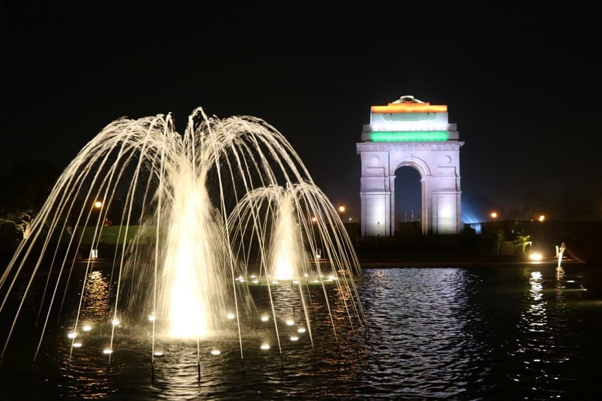 40 एकरात पसरलेल्या मेमोरिअलचे एक अॅपही लॉन्च करण्यात आलं आहे. यामध्ये शहीदांचे नाव टाईप करुन त्यांचे स्मारक कुठे आहे याची माहिती मिळते. 40 एकरात पसरलेल्या मेमोरिअलचे एक अॅपही लॉन्च करण्यात आलं आहे. यामध्ये शहीदांचे नाव टाईप करुन त्यांचे स्मारक कुठे आहे याची माहिती मिळते.