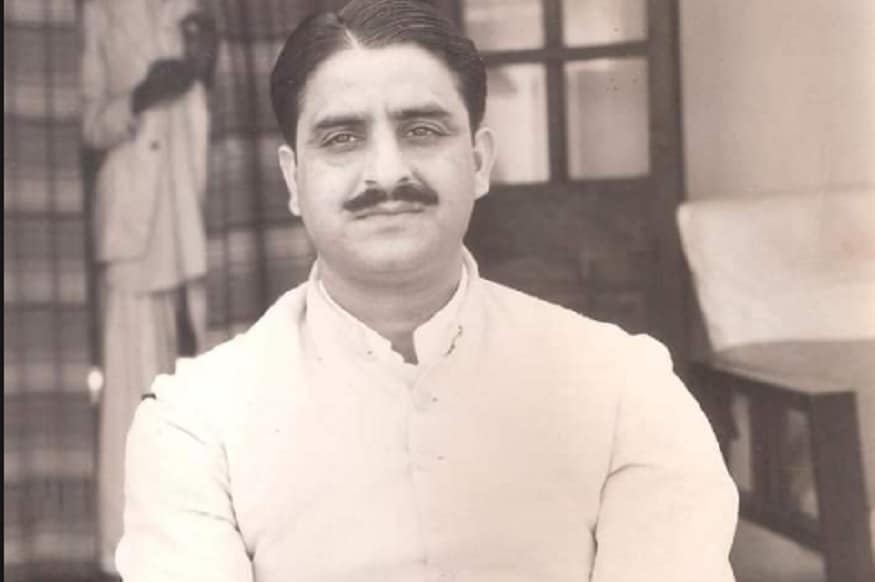 मेजर जनरल शाहनवाज मेरठमधून खासदार झाले होते. जेव्हा भारत पाकिस्तानमध्ये 1965 ला युद्ध सुरू झाले तेव्हा शाहनवाज केंद्रीय मंत्री होते. त्याचवेळी शाहनवाज यांचा मुलगा पाकिस्तानी सैन्यात असल्याची बातमी भारतात आली. त्या मुलाचे नाव महमूद नवाज अली असे होते. ऐन युद्धाच्यावेळी अशी बातमी आल्याने विरोधकांनी शाहनवाज यांच्या राजीनाम्याची मागणी केली. मेजर जनरल शाहनवाज मेरठमधून खासदार झाले होते. जेव्हा भारत पाकिस्तानमध्ये 1965 ला युद्ध सुरू झाले तेव्हा शाहनवाज केंद्रीय मंत्री होते. त्याचवेळी शाहनवाज यांचा मुलगा पाकिस्तानी सैन्यात असल्याची बातमी भारतात आली. त्या मुलाचे नाव महमूद नवाज अली असे होते. ऐन युद्धाच्यावेळी अशी बातमी आल्याने विरोधकांनी शाहनवाज यांच्या राजीनाम्याची मागणी केली.