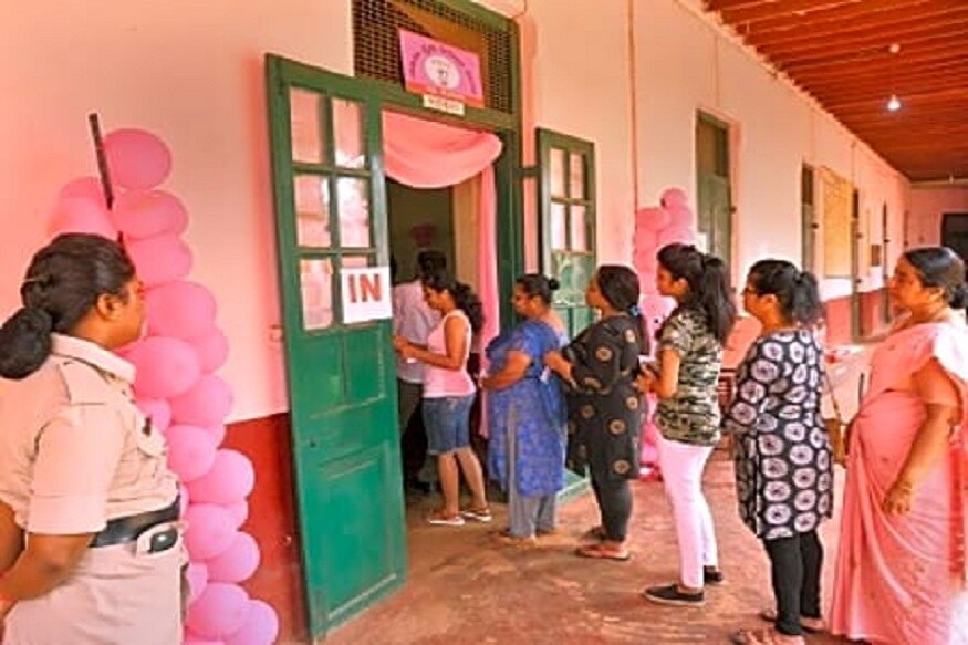 शिक्षणाचा उंचावलेला स्तर, भ्रष्टाचार निर्मुलन, जातीयवाद, लोकप्रिय घोषणा, अल्पसंख्यांकांचे हक्क आणि लैंगिक ओळखीचा हक्क इत्यादी मागण्या देखील तरूणांकडून करण्यात आल्या. शिक्षणाचा उंचावलेला स्तर, भ्रष्टाचार निर्मुलन, जातीयवाद, लोकप्रिय घोषणा, अल्पसंख्यांकांचे हक्क आणि लैंगिक ओळखीचा हक्क इत्यादी मागण्या देखील तरूणांकडून करण्यात आल्या.