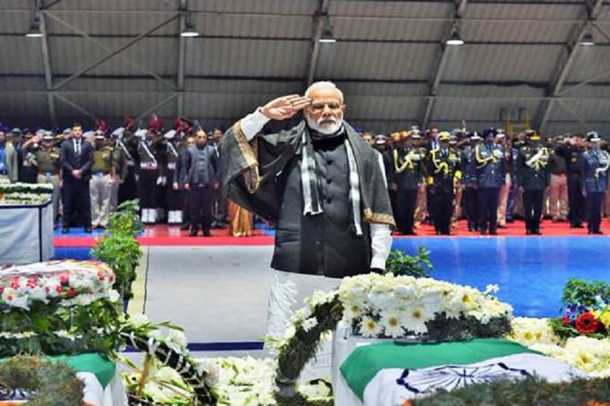 14 फेब्रुवारीला पुलवामा इथल्या दहशतवादी हल्ल्यानंतर पंतप्रधान मोदींनी 40 शहीद जवानांच्या बलिदानाचा बदला घेतला जाईल, असा शब्द देशवासीयांना दिला होता. आज ( 26 फेब्रुवारी )ला तो शब्द पाळला गेला. वायुसेनेनं 21 मिनिटांच्या आत 300हून अधिक दहशतवाद्यांचा खात्मा केला. 14 फेब्रुवारीला पुलवामा इथल्या दहशतवादी हल्ल्यानंतर पंतप्रधान मोदींनी 40 शहीद जवानांच्या बलिदानाचा बदला घेतला जाईल, असा शब्द देशवासीयांना दिला होता. आज ( 26 फेब्रुवारी )ला तो शब्द पाळला गेला. वायुसेनेनं 21 मिनिटांच्या आत 300हून अधिक दहशतवाद्यांचा खात्मा केला.
