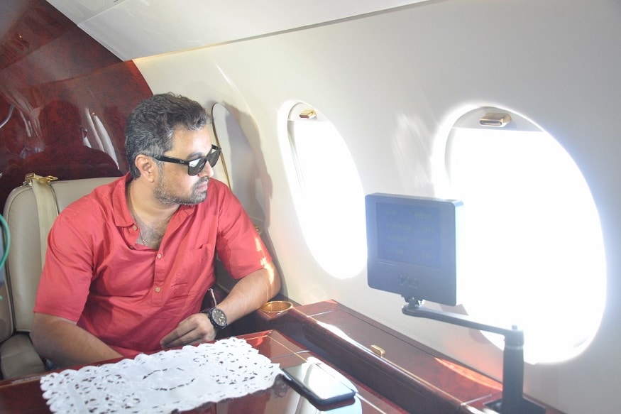 झी मराठीवरील 'तुला पाहते रे'. या मालिकेमधील विकिशाचं म्हणजेच विक्रांत आणि ईशा यांच्या लग्नाची सर्वत्र चर्चा होती. झी मराठीवरील 'तुला पाहते रे'. या मालिकेमधील विकिशाचं म्हणजेच विक्रांत आणि ईशा यांच्या लग्नाची सर्वत्र चर्चा होती.