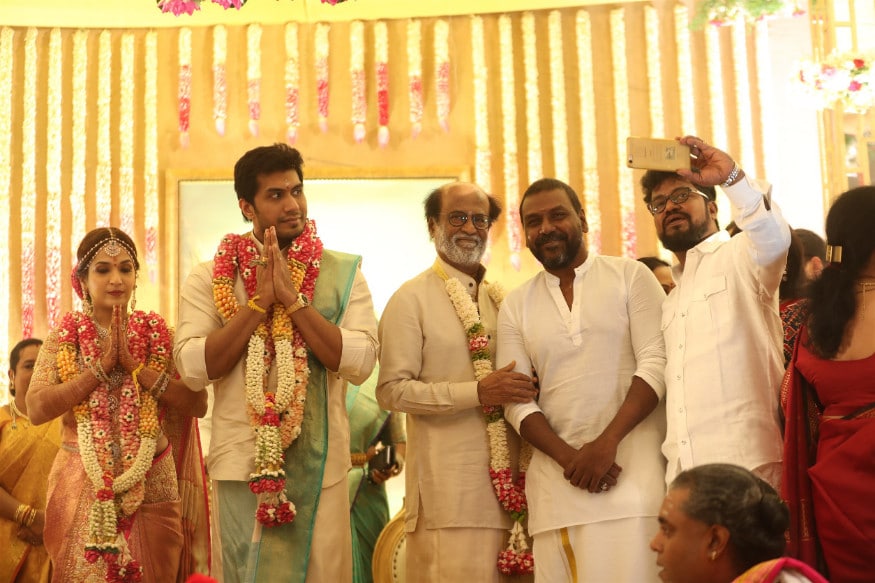 राघव लॉरेन्सही सौंदर्या आणि विशनगन वनानगामुडीच्या लग्नाला शुभेच्छा द्यायला आले होते. (छाया सौजन्य- स्पेशल अरेंजमेन्ट) राघव लॉरेन्सही सौंदर्या आणि विशनगन वनानगामुडीच्या लग्नाला शुभेच्छा द्यायला आले होते. (छाया सौजन्य- स्पेशल अरेंजमेन्ट)