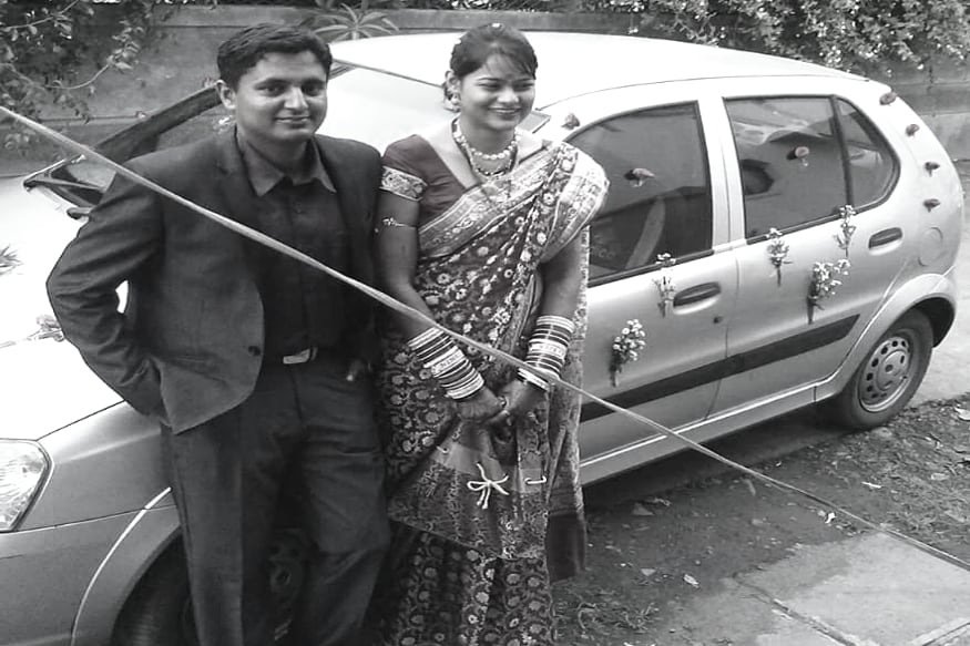 2009 मध्ये निनाद पास आउट झाल्यानंतर ते हवाई दलात रुजू झाले. निनादची हे सध्या श्रीनगरमध्ये होते. त्यांच्या पश्चात त्यांचे आई-वडील, पत्नी आणि दोन वर्षांची मुलगी आहे. 2009 मध्ये निनाद पास आउट झाल्यानंतर ते हवाई दलात रुजू झाले. निनादची हे सध्या श्रीनगरमध्ये होते. त्यांच्या पश्चात त्यांचे आई-वडील, पत्नी आणि दोन वर्षांची मुलगी आहे.