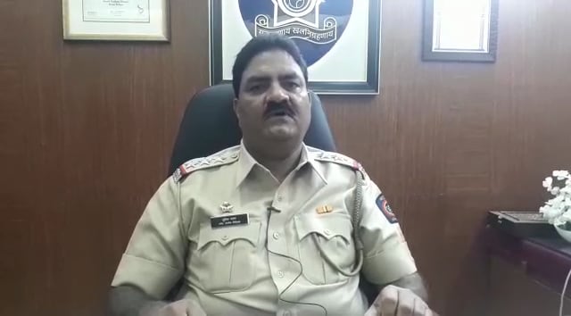 यावेळी प्रशांत त्यांच्या तावडीत सापडल्यानं त्याची हत्या करण्यात आली. दरम्यान या प्रकरणी पोलिसांनी आरोपीला ताब्यात घेतलं आहे. यावेळी प्रशांत त्यांच्या तावडीत सापडल्यानं त्याची हत्या करण्यात आली. दरम्यान या प्रकरणी पोलिसांनी आरोपीला ताब्यात घेतलं आहे.