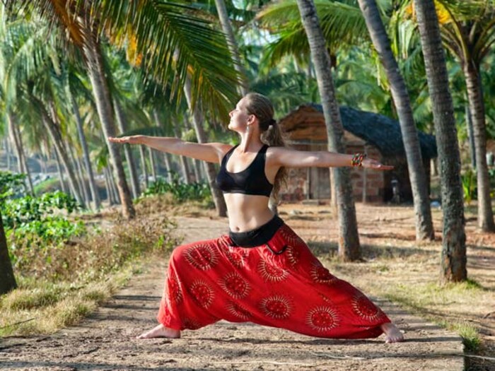 तिच्या नेहमीच्या व्यायामात ती डान्सलाही तितकंच महत्त्व देते. 