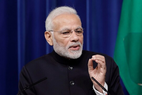 Tokyo: Indian Prime Minister Narendra Modi speaks during a joint news conference with Japanese Prime Minister Shinzo Abe at Abe's official residence in Tokyo Monday, Oct. 29, 2018. AP/PTI(AP10_29_2018_000189B)