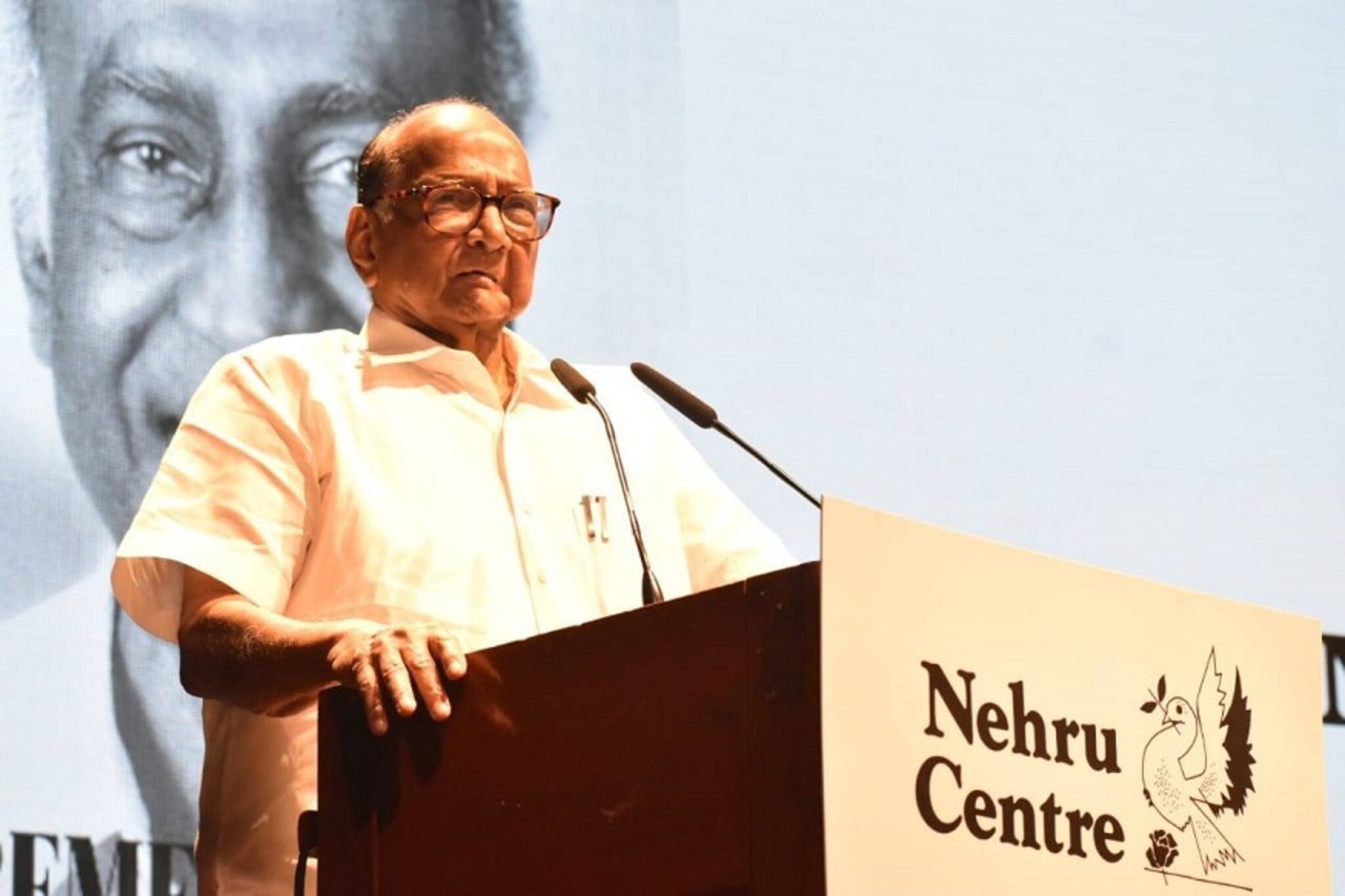 BLOG : 'या' कारणांमुळे शरद पवारांनी बदलली भूमिका!