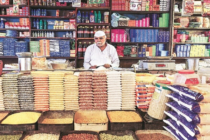 जीएसटीअंतर्गत कम्पोझिशन योजना निवडणाऱ्यांनाही दिलासा दिलाय. जीएसटी काॅन्सिलनं कंपोझिशन स्कीमची मर्यादा 1.5 कोटी रुपये केलीय. ही योजना 1 एप्रिल 2019पासून लागू होणार. जे कर भरतायत त्यांना आता तीन महिन्यात रिटर्न फाइल करण्याची परवानगी आहे. जीएसटीअंतर्गत कम्पोझिशन योजना निवडणाऱ्यांनाही दिलासा दिलाय. जीएसटी काॅन्सिलनं कंपोझिशन स्कीमची मर्यादा 1.5 कोटी रुपये केलीय. ही योजना 1 एप्रिल 2019पासून लागू होणार. जे कर भरतायत त्यांना आता तीन महिन्यात रिटर्न फाइल करण्याची परवानगी आहे.