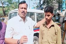 डोंबिवलीत रिक्षा चालकांविरोधात मनसे आक्रमक, कारवाईने सगळ्यांचीच बोबडी वळली डोंबिवलीत रिक्षा चालकांविरोधात मनसे आक्रमक, कारवाईने सगळ्यांचीच बोबडी वळली