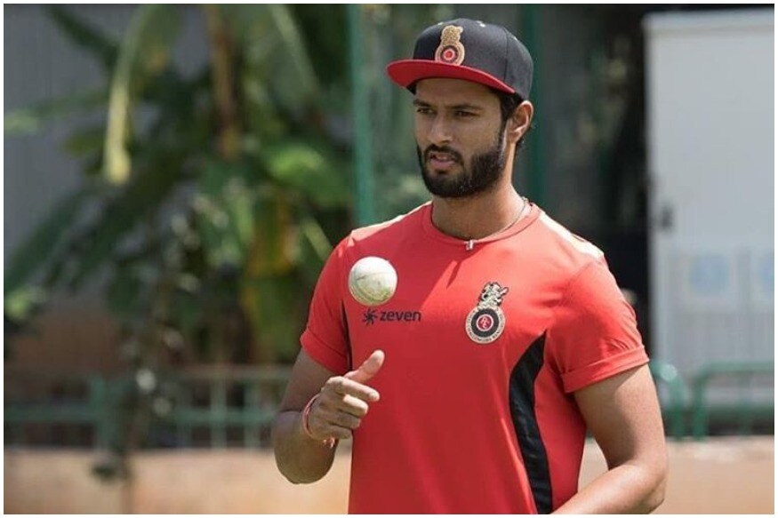 आरसीबीकडून अष्टपैलू खेळाडू शिवम दुबे मैदानात उतरणार आहे. त्याला आरसीबीने विक्रमी 5 कोटींची किंमत देऊन खरेदी केलं आहे. आरसीबीकडून अष्टपैलू खेळाडू शिवम दुबे मैदानात उतरणार आहे. त्याला आरसीबीने विक्रमी 5 कोटींची किंमत देऊन खरेदी केलं आहे.