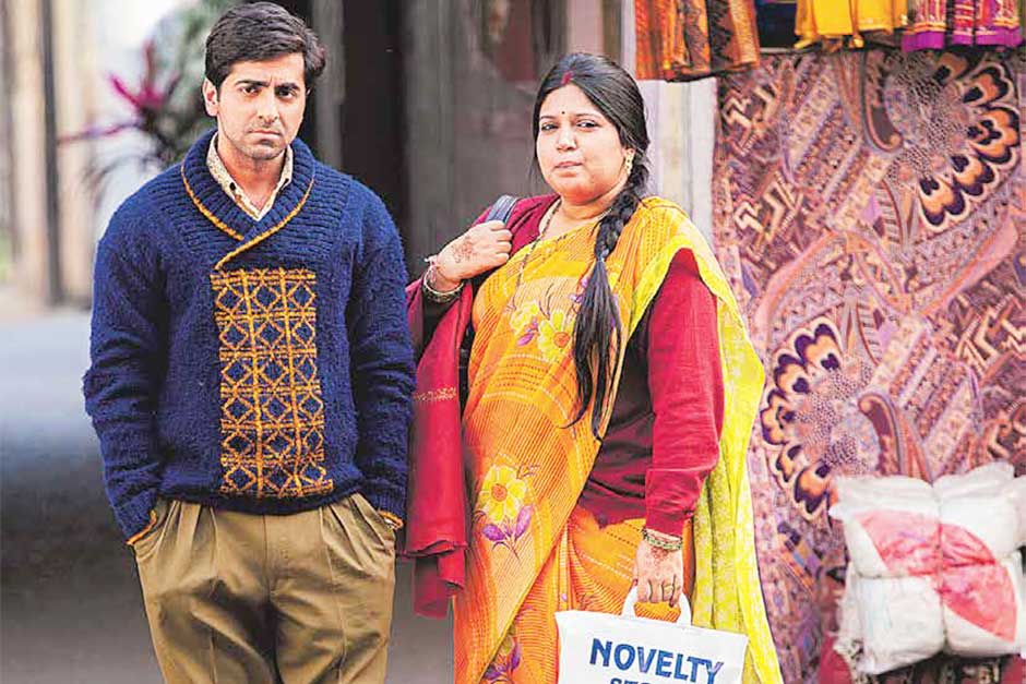 'दम लगा के हैशा' मध्ये अभिनेत्री भूमि पेडणेकरनं एका अशा मुलीची भूमिका केली होती ज्या मुलीची तिच्या वाढत्या वजनामुळे खिल्ली उडवली जात असते. भूमिचा हा पहिलाच सिनेमा होता आणि पहिल्याच सिनेमात ग्लॅमरस भूमिका सोडून अशी भूमिका साकारणं खरंच खूप मोठं आव्हान होतं मात्र भूमिनं ती भूमिका चांगल्या प्रकारे साकारली. या भूमिकेसाठी तिनं आपलं वजनही वाढवलं होतं. 'दम लगा के हैशा' मध्ये अभिनेत्री भूमि पेडणेकरनं एका अशा मुलीची भूमिका केली होती ज्या मुलीची तिच्या वाढत्या वजनामुळे खिल्ली उडवली जात असते. भूमिचा हा पहिलाच सिनेमा होता आणि पहिल्याच सिनेमात ग्लॅमरस भूमिका सोडून अशी भूमिका साकारणं खरंच खूप मोठं आव्हान होतं मात्र भूमिनं ती भूमिका चांगल्या प्रकारे साकारली. या भूमिकेसाठी तिनं आपलं वजनही वाढवलं होतं.