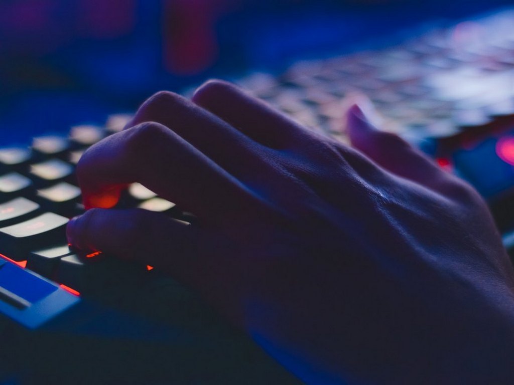 सावधान! हॅकर्सने शोधून काढला नवा फंडा, तुमची फक्त एक चूक पडू शकते महागात