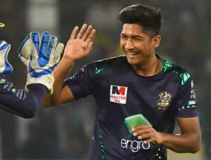 2016च्या अंडर 19 आशिया चषकात त्याने जबरदस्त कामगिरी केली होती. गेल्या हंगामात त्याने पाकिस्तान टेलीव्हिजनकडून 2 प्रथमश्रेणी सामने खेळले होते. 2016च्या अंडर 19 आशिया चषकात त्याने जबरदस्त कामगिरी केली होती. गेल्या हंगामात त्याने पाकिस्तान टेलीव्हिजनकडून 2 प्रथमश्रेणी सामने खेळले होते.