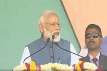विरोधक माझ्यावर स्ट्राईक करत आहेत आणि मी दहशतवाद्यांवर स्ट्राईक करतोय - नरेंद्र मोदी
