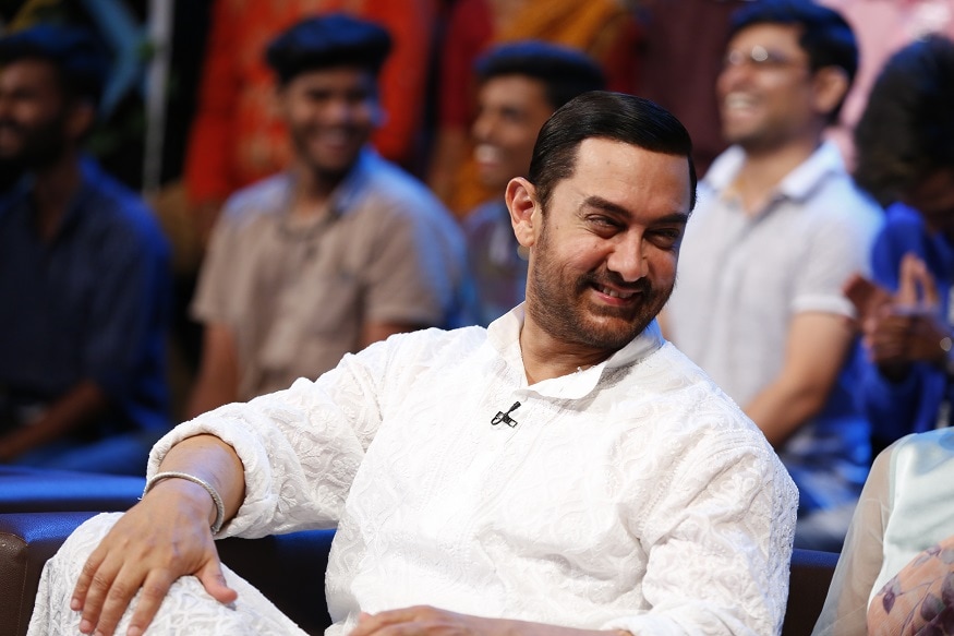 आमीर खानचा दंगल हा सिनेमा बॉलिवूडचा सर्वाधिक सिनेमा करणारा सिनेमा आहे. या सिनेमाने चीनमध्ये 800 कोटींची कमाई केली तक दंगलची एकूण कमाई 2000 कोटी इतकी आहे. आमीर खानचा दंगल हा सिनेमा बॉलिवूडचा सर्वाधिक सिनेमा करणारा सिनेमा आहे. या सिनेमाने चीनमध्ये 800 कोटींची कमाई केली तक दंगलची एकूण कमाई 2000 कोटी इतकी आहे.