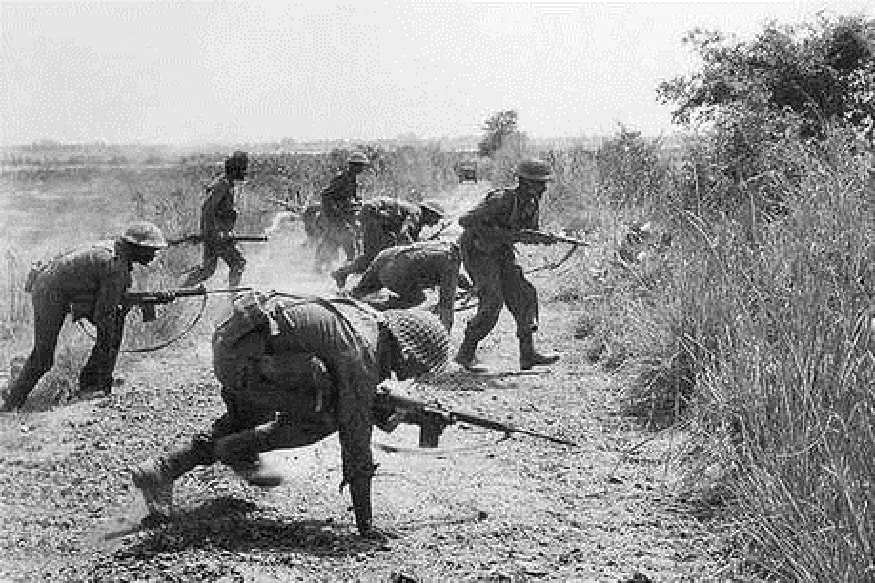1965मध्ये भारत - पाकिस्तानमध्ये काश्मीरवरून युद्ध झाले. पण, यावेळी देखील भारतानं पाकिस्तानला पाणी पाजलं. 1965मध्ये भारत - पाकिस्तानमध्ये काश्मीरवरून युद्ध झाले. पण, यावेळी देखील भारतानं पाकिस्तानला पाणी पाजलं.