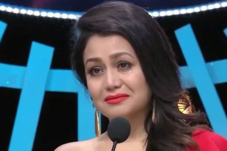 याबद्दल बोलताना नेहा म्हणाली की,'मी फार भावनिक आहे, हिमांशने साथ सोडल्याचं दु:ख मला सहन होत नव्हतं. पण याच्याहीपेक्षा मला आता त्या गोष्टीचा पश्चाताप होत आहे. कारण माझं खासगी आयुष्य मी असं जगासमोर आणायला नको होतं.'. याबद्दल बोलताना नेहा म्हणाली की,'मी फार भावनिक आहे, हिमांशने साथ सोडल्याचं दु:ख मला सहन होत नव्हतं. पण याच्याहीपेक्षा मला आता त्या गोष्टीचा पश्चाताप होत आहे. कारण माझं खासगी आयुष्य मी असं जगासमोर आणायला नको होतं.'.